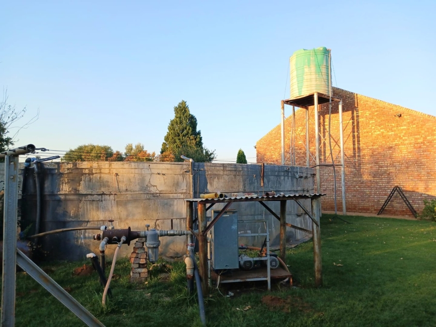  Bedroom Property for Sale in Bloemhof Rural North West